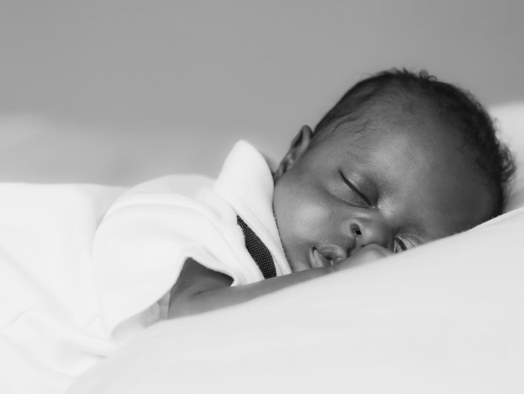 Quand tout devient trop lourd… Le guide de survie des nouvelles mamans à bout de forces (bébés 0 à 3 ans). Épuisée, stressée, dépassée ? Ce guide est là pour vous (ebook) (Français/Anglais/Chinois/Indien)